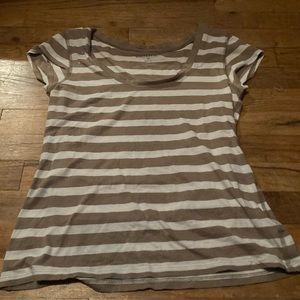 brown striped tee
